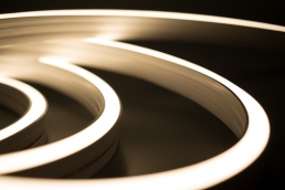 G1018C SMD2835 120led/m DC24V 9W/M flexible side view silicone neon strip